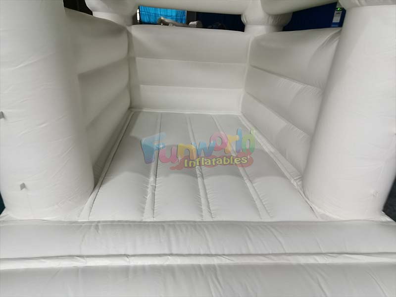 white inflatable bounce house