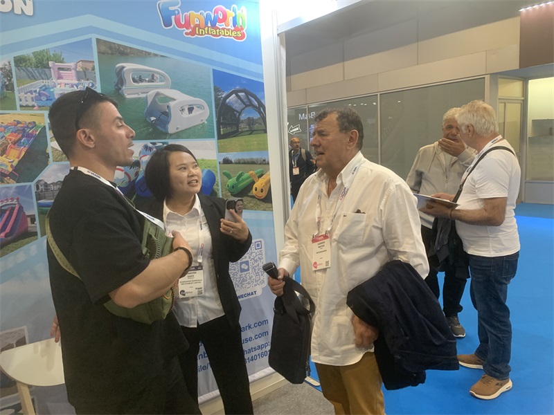 2025 IAAPA EXPO EUROPE Barcelone - Grand parcours d'obstacles professionnel - Château gonflable